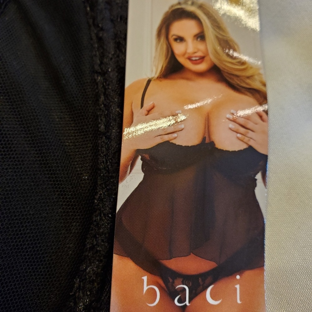 Baci - Picture 2 of 4